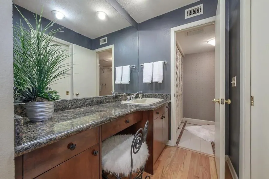 Reel Relaxing Across From River In Huge 24 Foot Swim Spa Tampa Holiday home