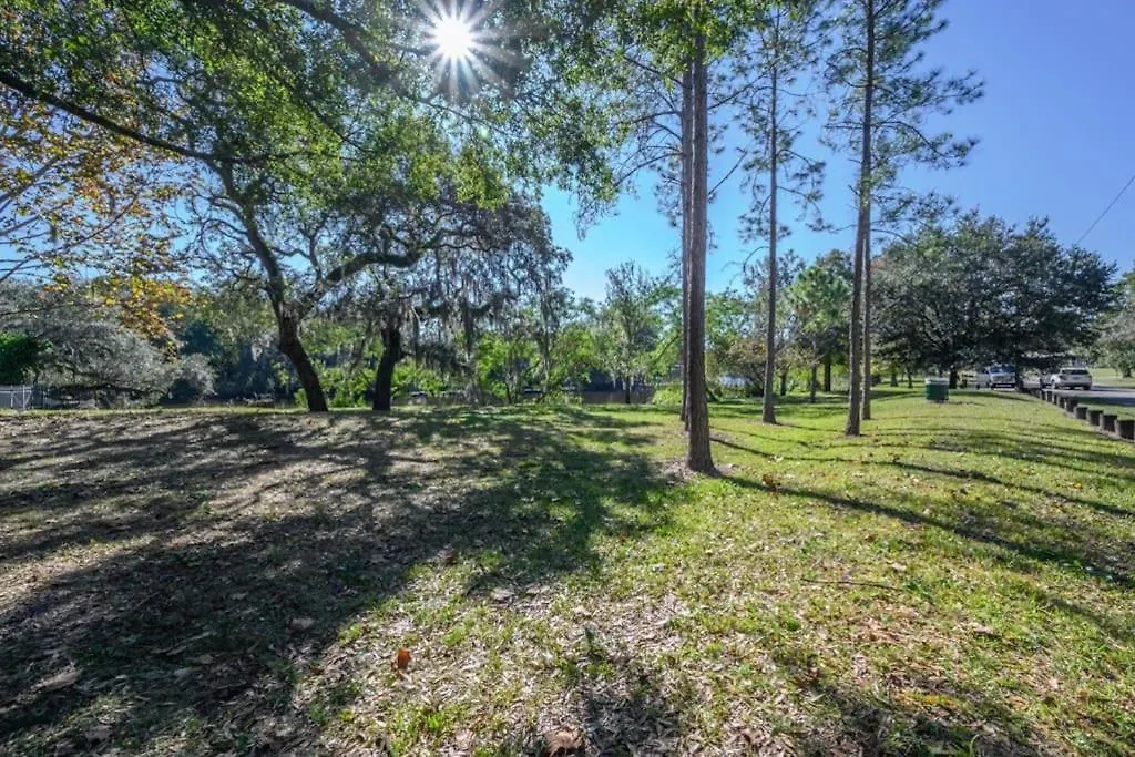 Reel Relaxing Across From River In Huge 24 Foot Swim Spa Tampa Holiday home