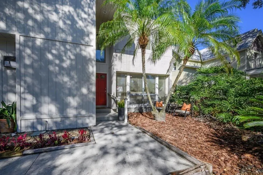 Holiday home Reel Relaxing Across From River In Huge 24 Foot Swim Spa Tampa United States